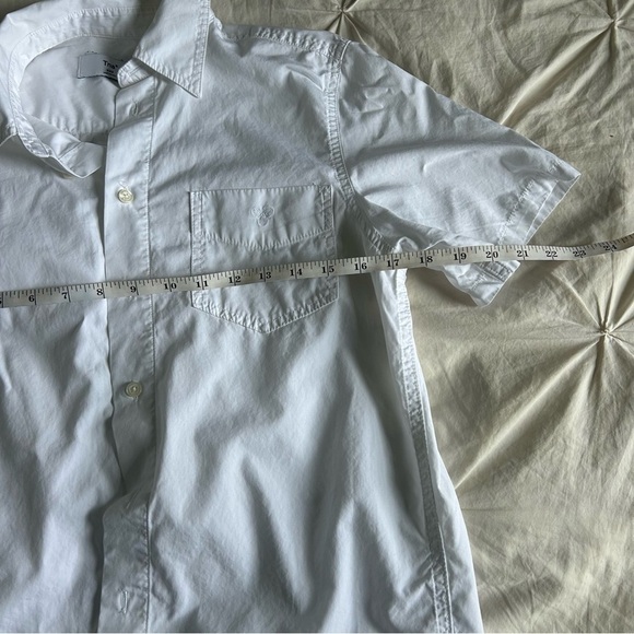 TNA by Aritzia Formal White Short Sleeve Button-Up Shirt - Picture 2 of 7